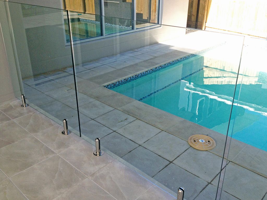 glass-pool-fencing-33